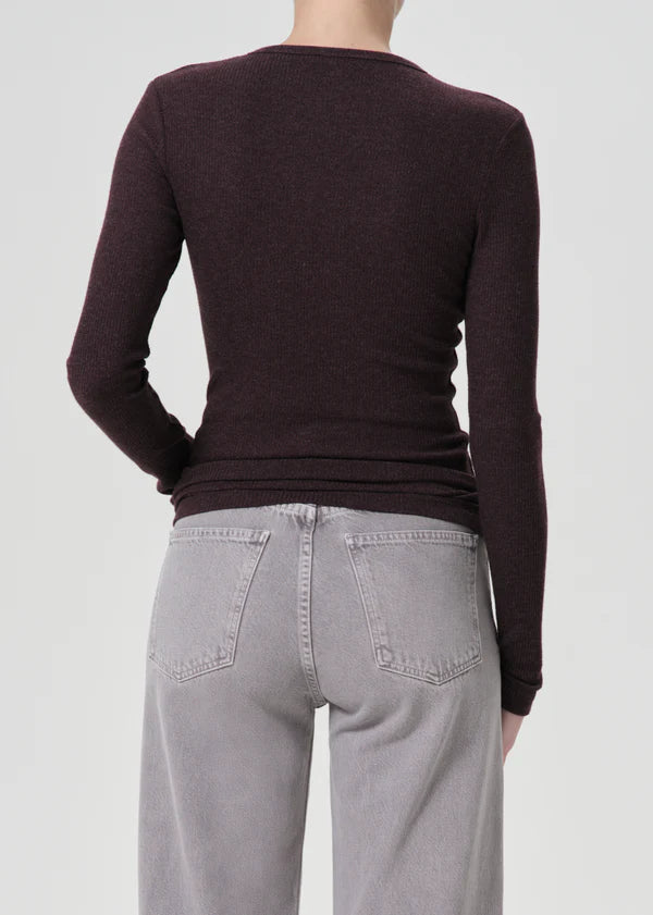 Delphi Slim Tee