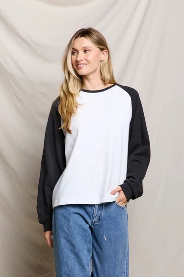 Jacky - Baseball Tee