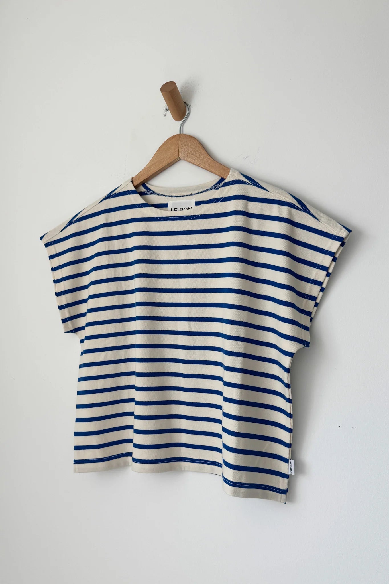 Manon Tee