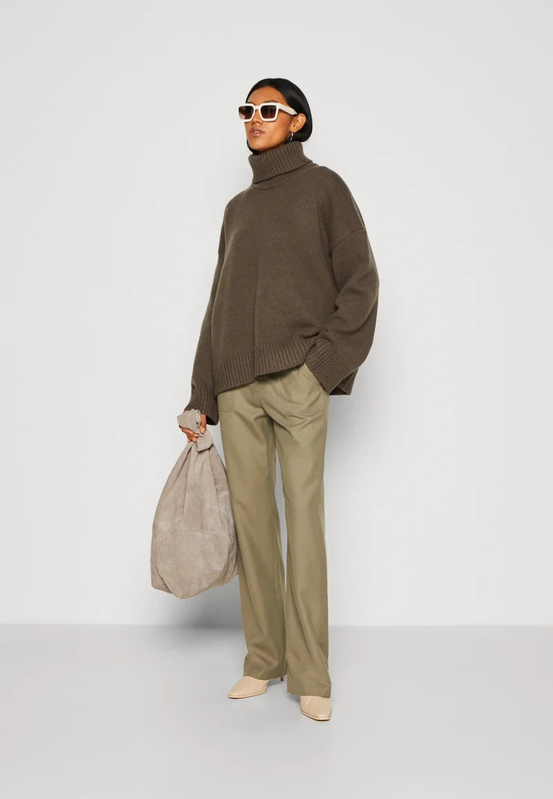 Keik Turtleneck