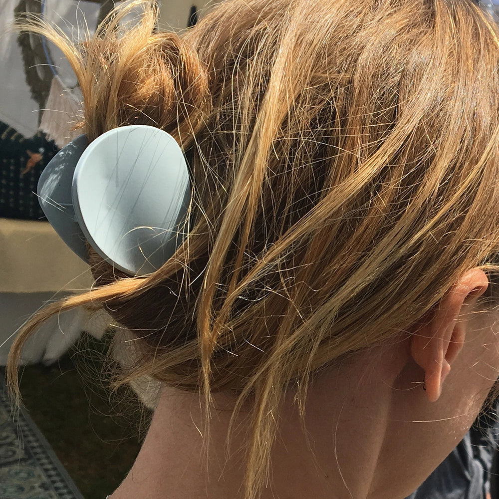 Matte Treasure Hair Claw Clip