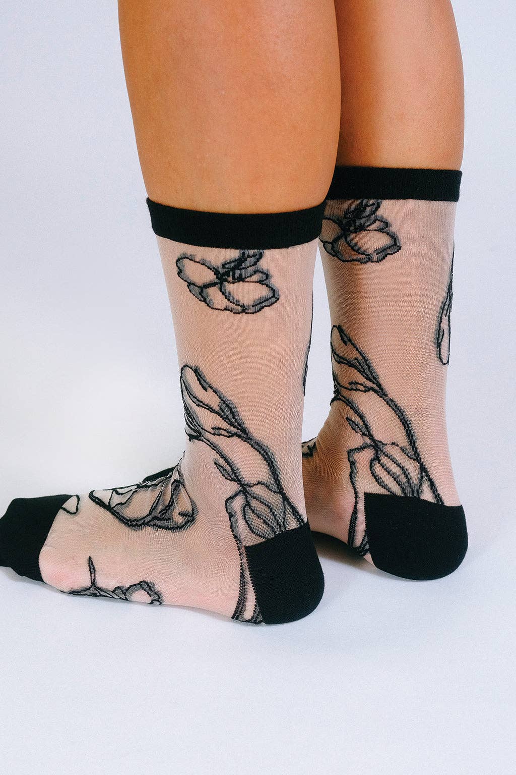 Flower Sheer Ankle Sock