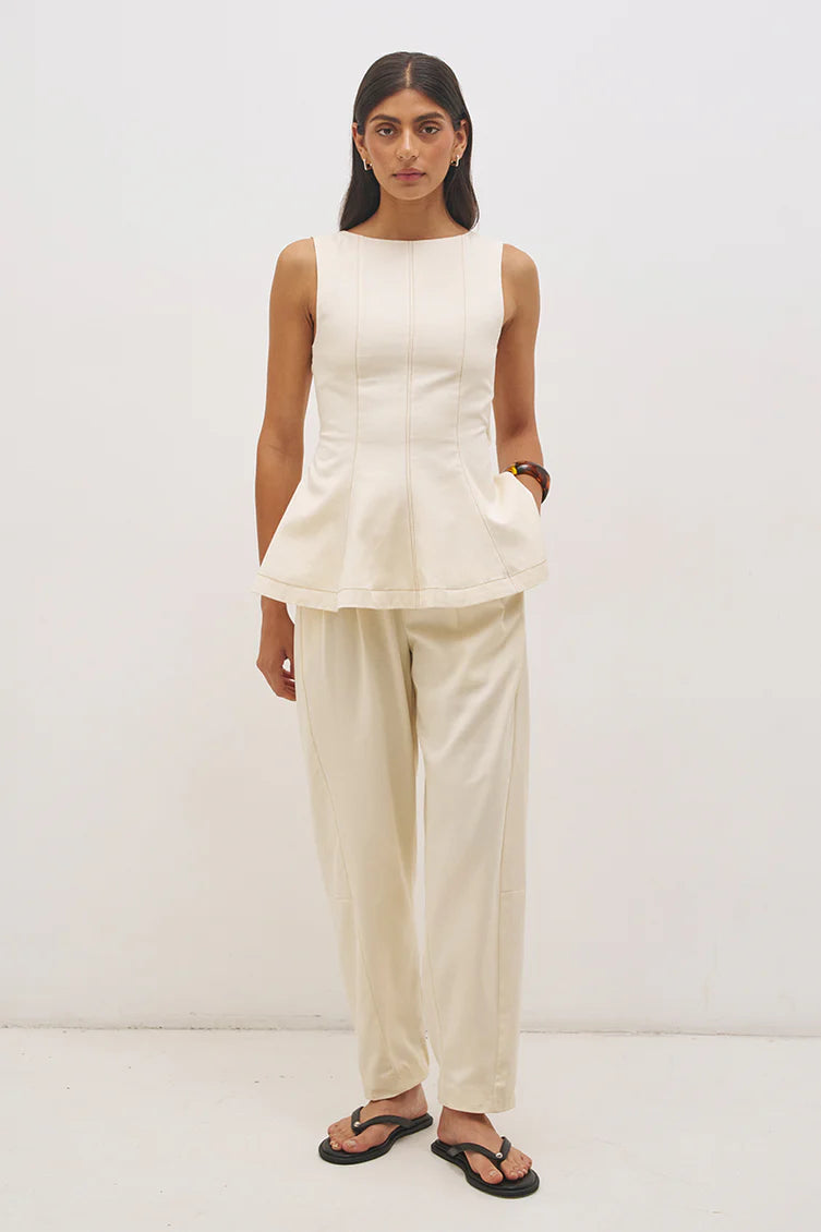 Alba Pant