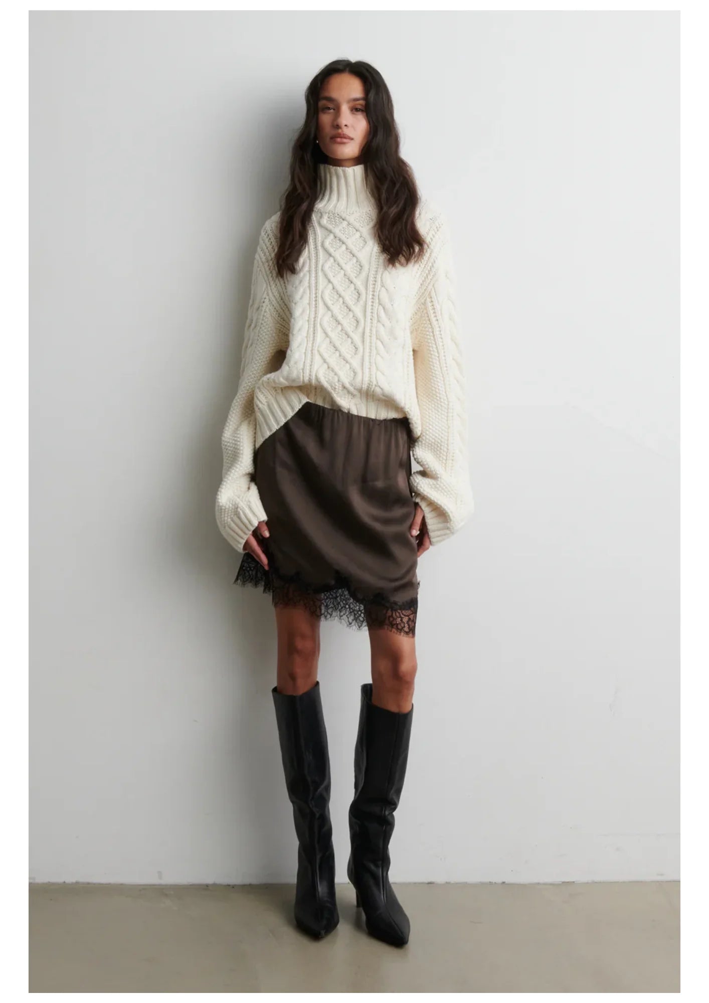 Lacia Contrast Mini Skirt