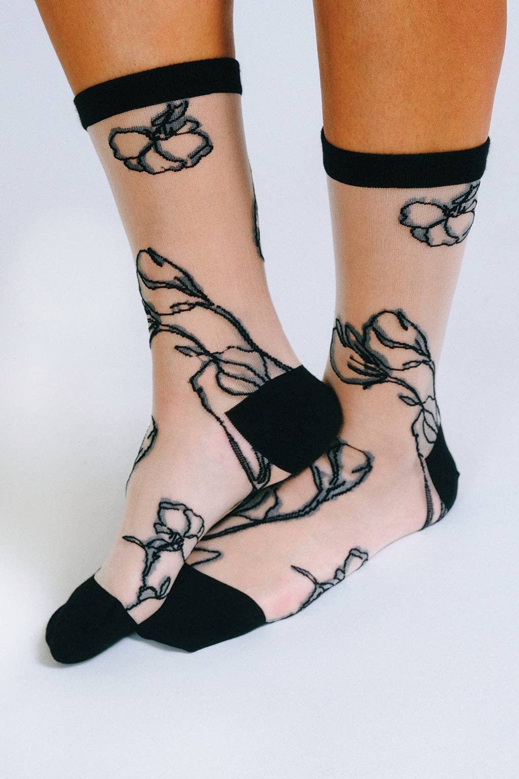 Flower Sheer Ankle Sock