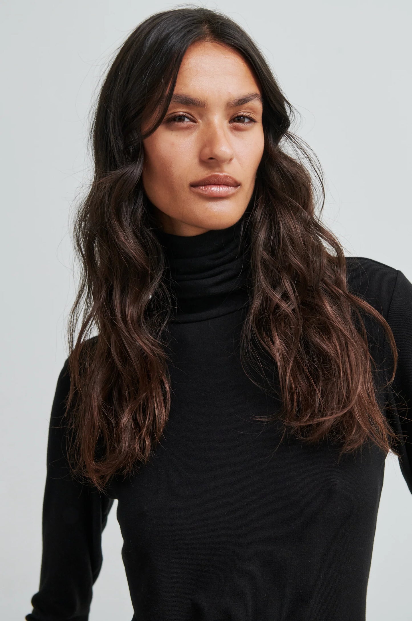 Matima T-Neck Tee