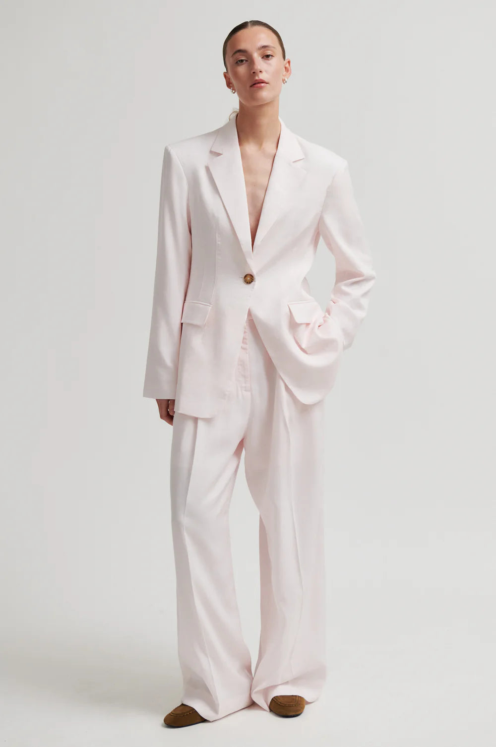 Refined Fitted Blazer