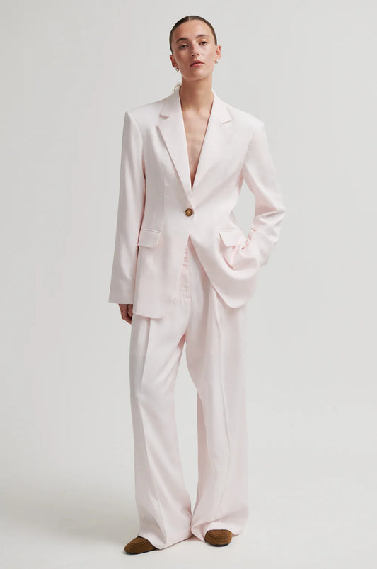 Refined Fitted Blazer