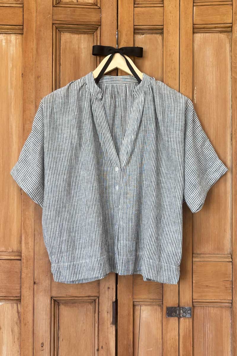 Artist Buttondown